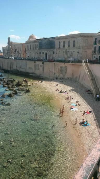 Casa Gaia Ortigia Holiday Home Syracuse ภายนอก รูปภาพ